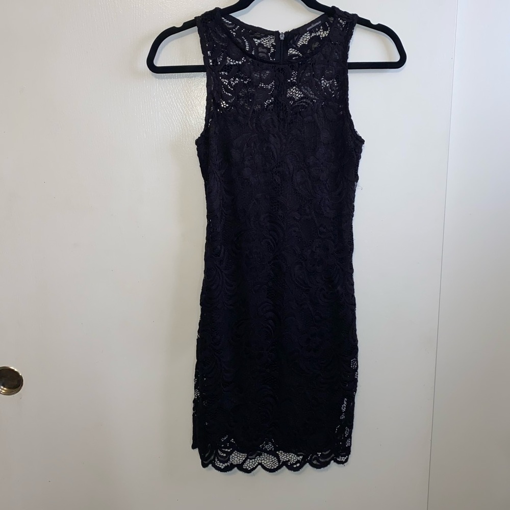 3 for $15 🎊 black fitted lace mini dress